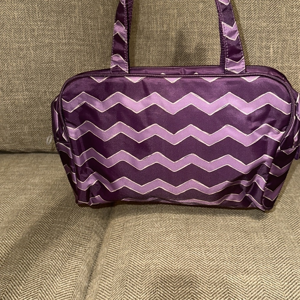 NWOT thirty-one brand water proof handle it cosmetic bag plum chevron bible bag